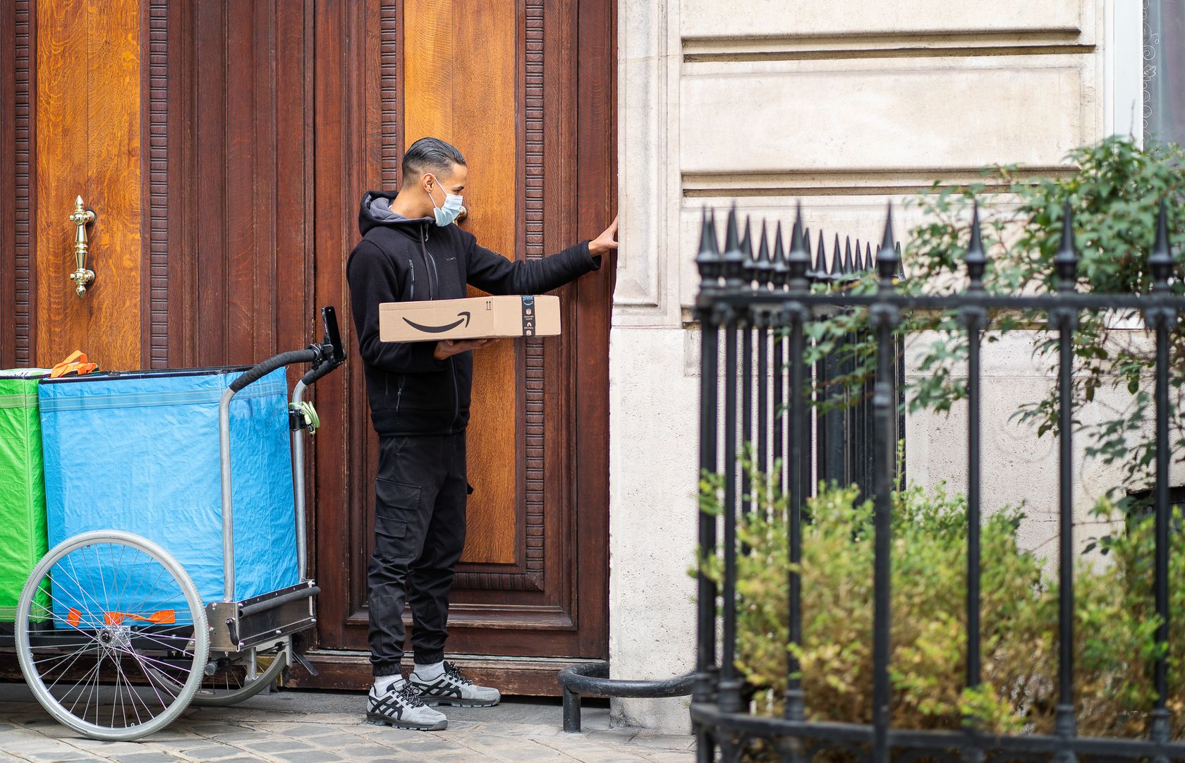 Corporate reportage