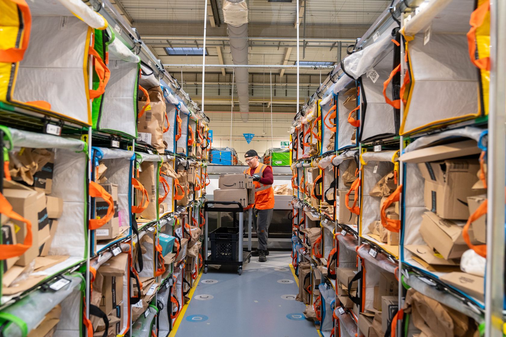Logistics site reportage