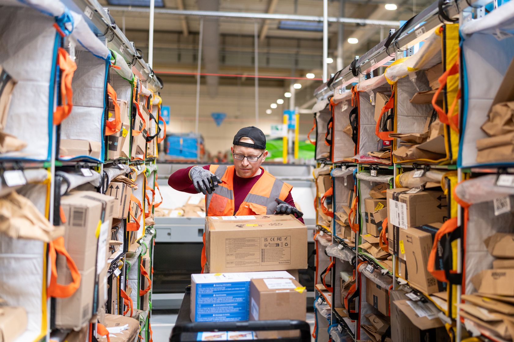 Logistics site reportage