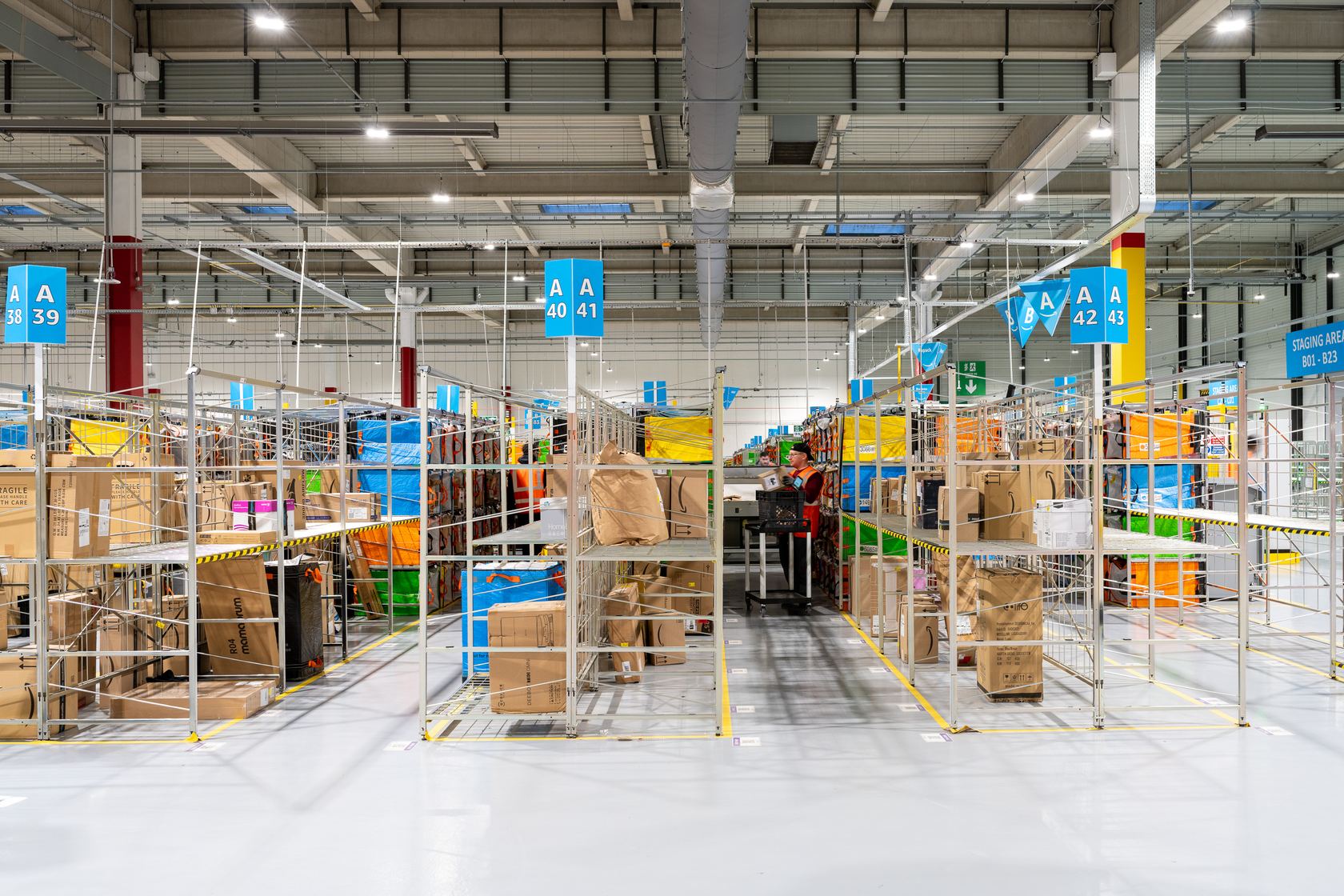 Logistics site reportage