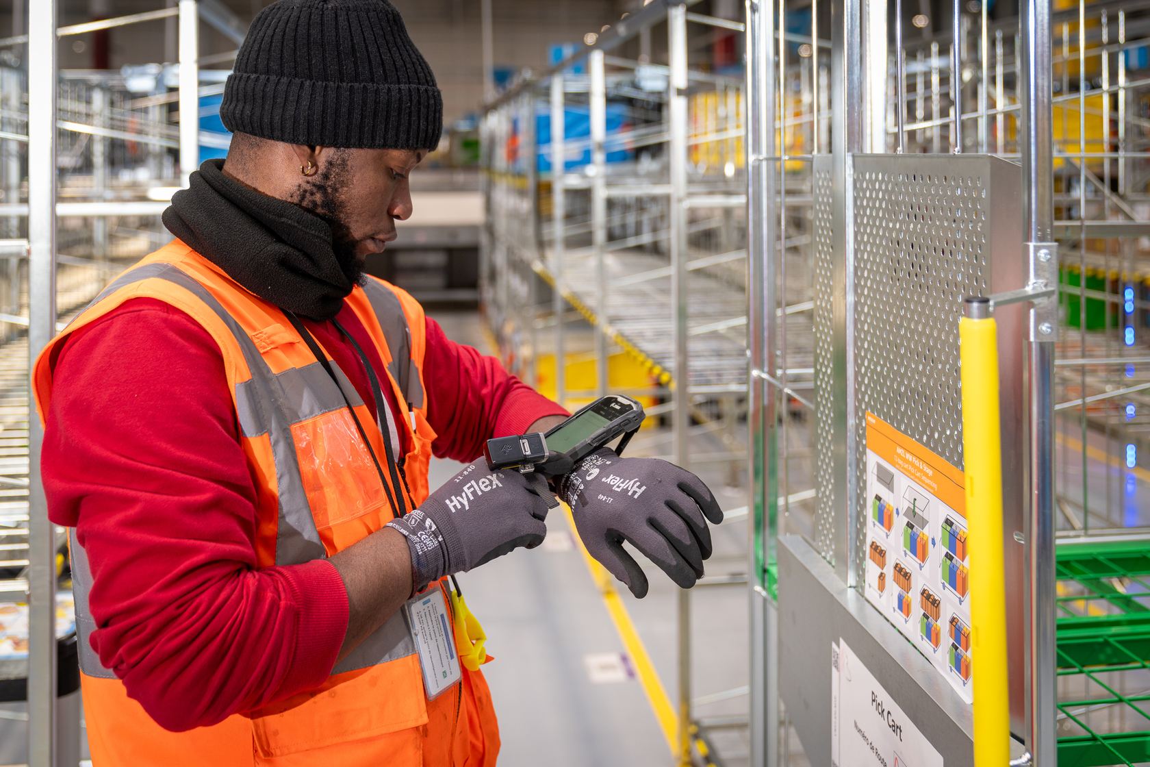 Logistics site reportage